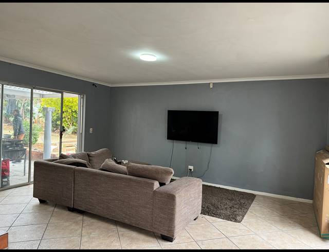 5 BEDROOM FREESTANDING FOR SALE IN TABLE VIEW